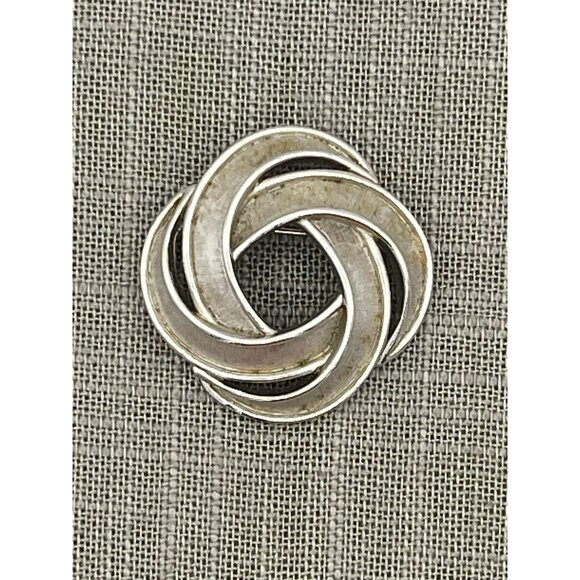 Vintage Trifari Intertwined Circles Silver Tone Brooch - Picture 6 of 7